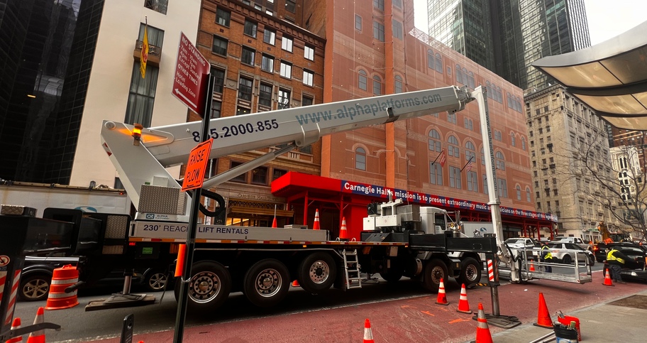 Rental Boom Lift in Brooklyn, New York on Beneficial Terms