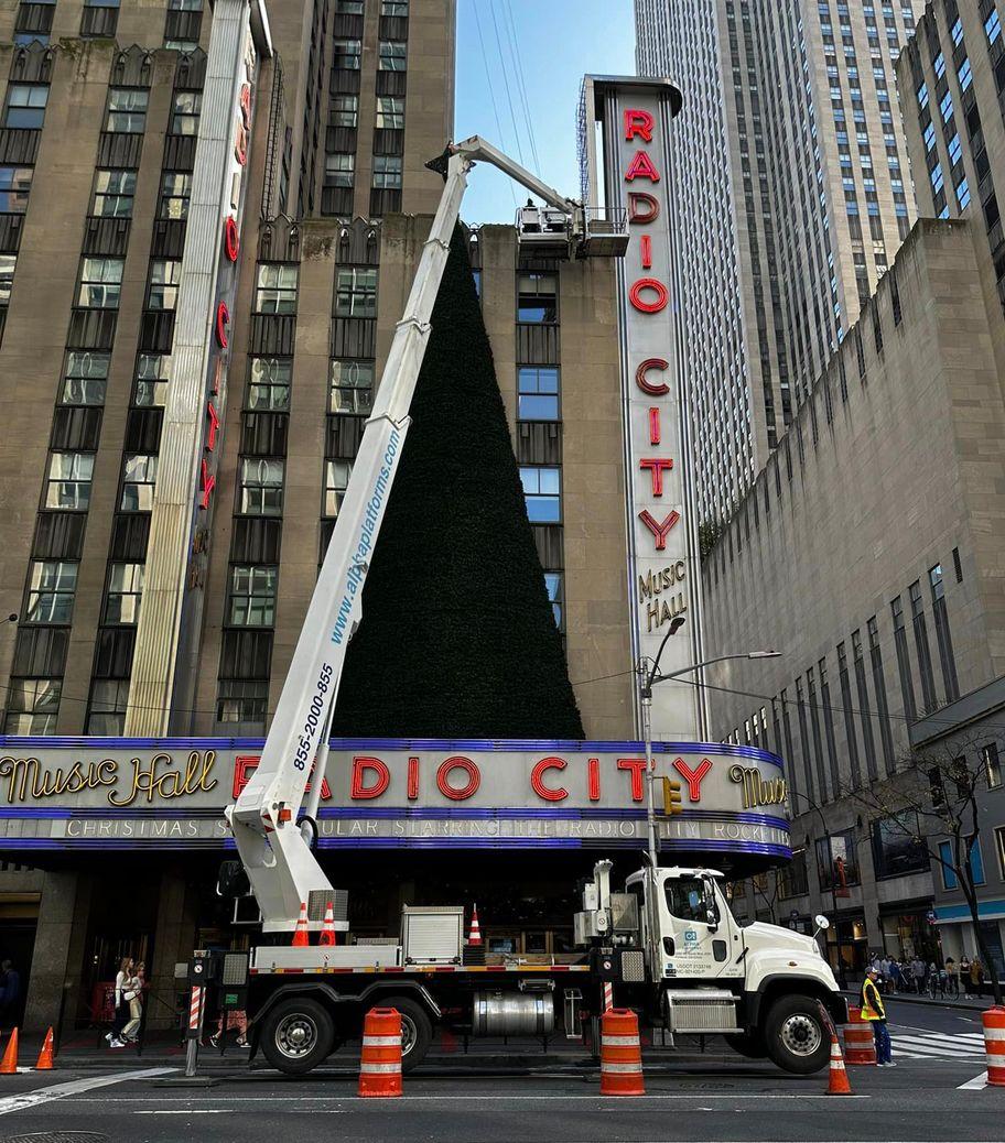 What is Local Law 11 NYC? Façade Inspection & Safety Program (FISP) by operated Alpha Platforms rental A-150'