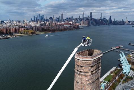 tackling-domino-refinery-facade-chimney-maintenances-at-260-feet