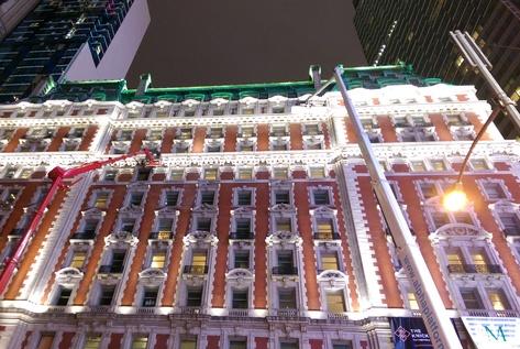 decorative-lighting-installation