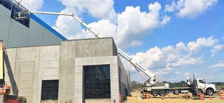 What is the maximum horizontal reach for a boom lift?