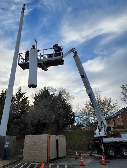 Can a boom lift be used as a crane?