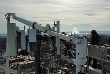 Boom Lifts for Telecom Towers