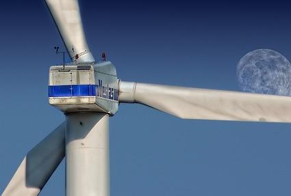Boom Lifts for Wind Turbines and Blade Maintenance