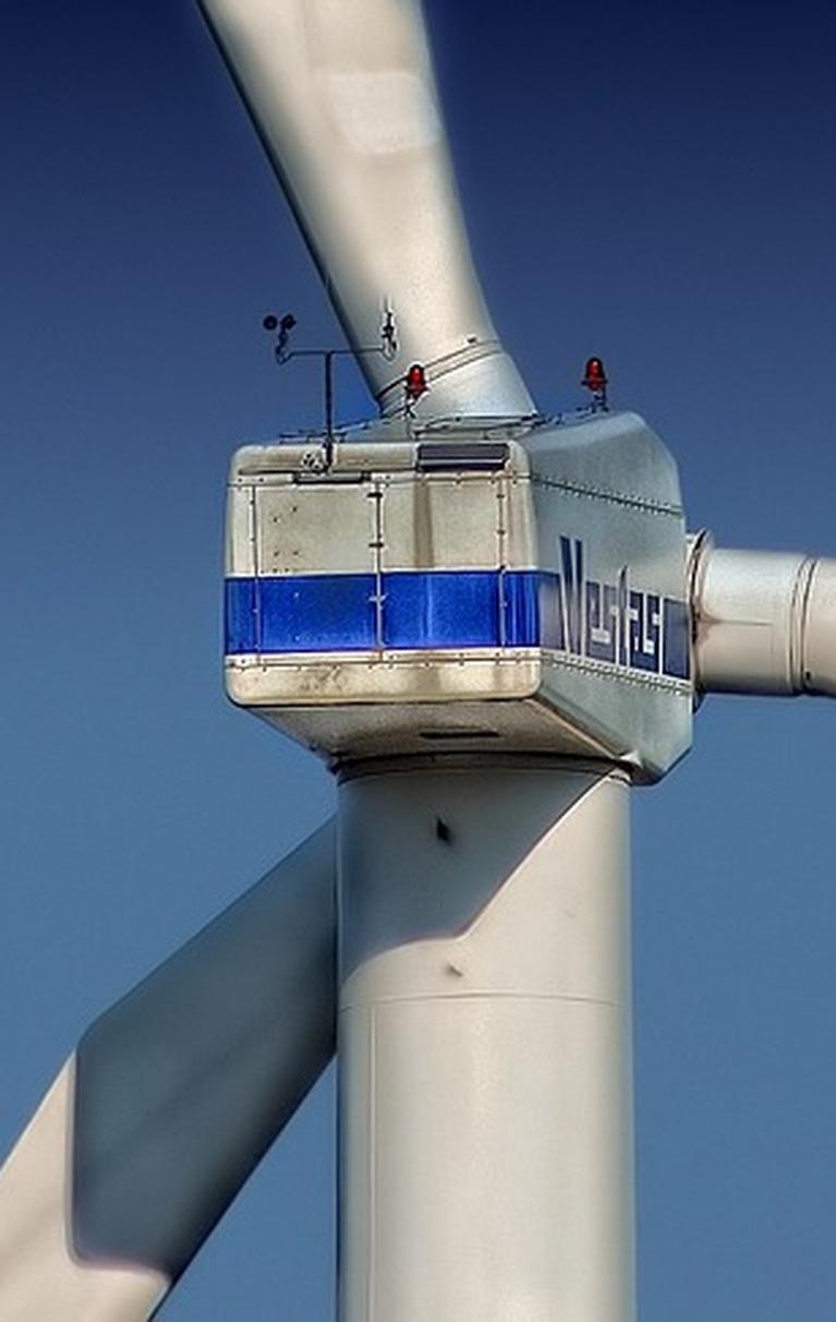 Boom Lifts for Wind Turbines and Blade Maintenance